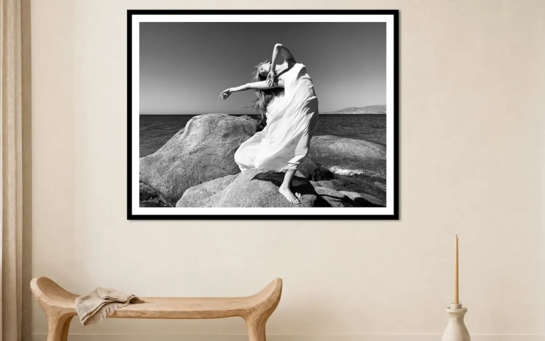 Mockup Pauline dancing rock