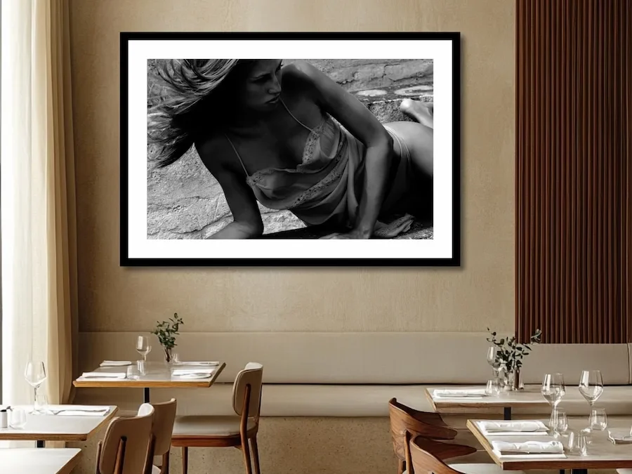 Mock up Model dark Ibiza